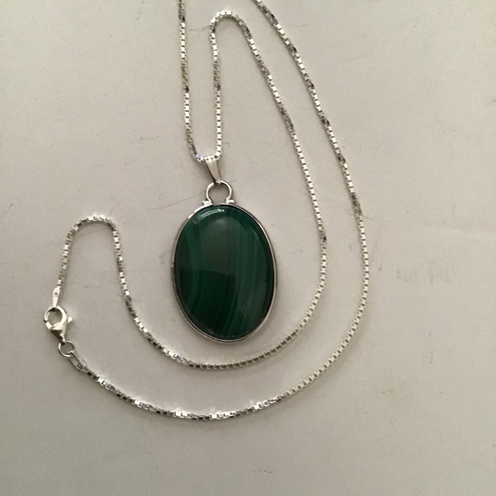 STERLING MALACHITE PENDANT NECKLACE